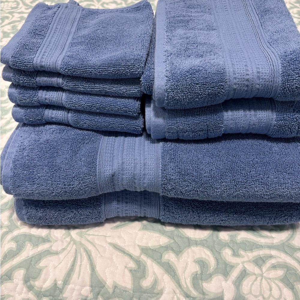 8 Piece Dkny Towel Set
